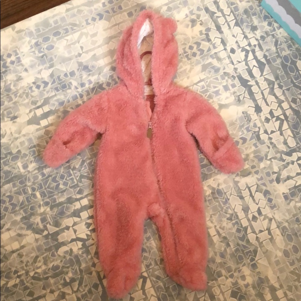 Carter’s Hooded Sherpa Pram